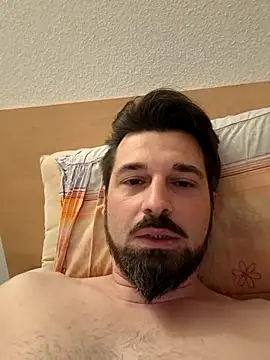 babayaga40's cam snapshot