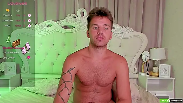 ArthurWhitee's cam snapshot