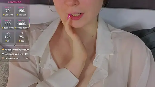 JulietteRain live sex cam