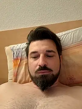 babayaga40's cam snapshot