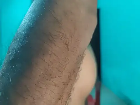 Sultryandrews live sex cam