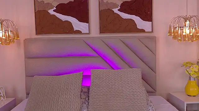 AmberHudson live sex cam