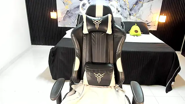 Ivy_16's cam snapshot