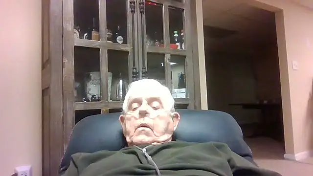 bootlegmanz's cam snapshot