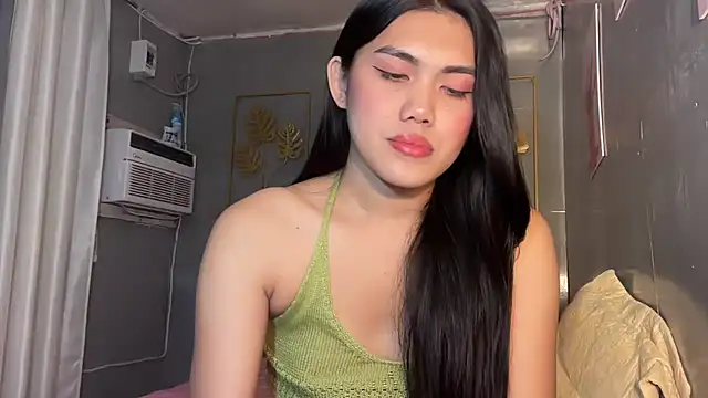 Delicate_Savannah live sex cam