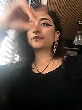 Lila_Desiree live sex cam