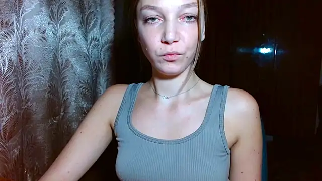 EmillyPlay live sex cam