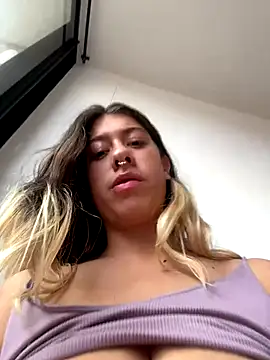 Enyeld_ruru live sex cam