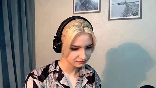 Cindi_Jacobs's cam snapshot