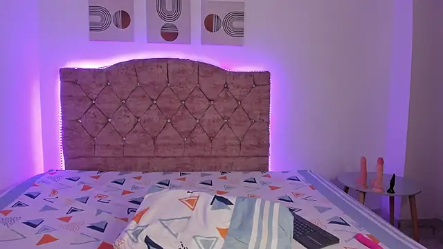 CloeBlaze's cam snapshot