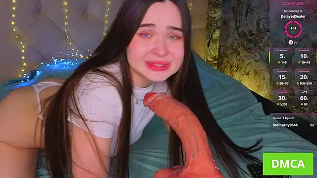 KateBleare live sex cam