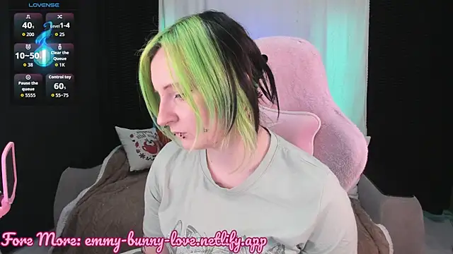 EmmyBunny's cam snapshot