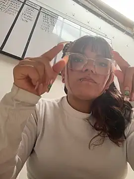 angie_rousse_'s cam snapshot