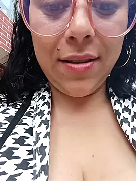 Caroline-17's cam snapshot