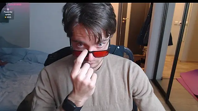 lucky_swimmer's cam snapshot