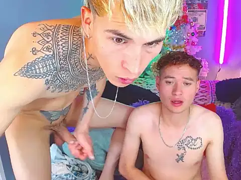 Latin_boysxxxx's cam snapshot