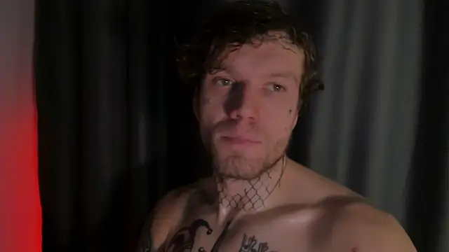 Huntall77's cam snapshot