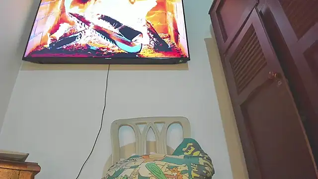 Master_liam00's cam snapshot