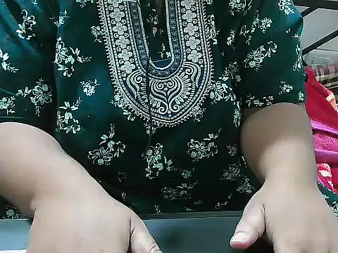 Queen_of_boobs01's cam snapshot