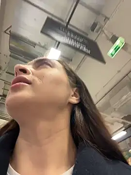 Holly_Play live sex cam