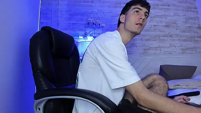 Emir_Ozan_ live sex cam