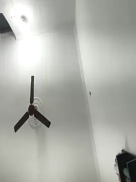 paro22_sex's cam snapshot