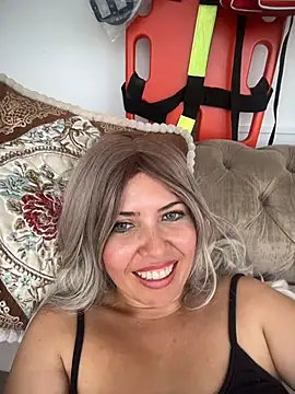 IsaSantoDomingo's cam snapshot