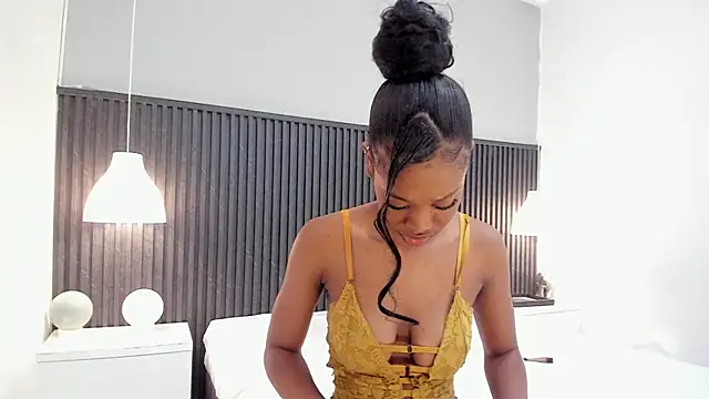 Aisha_Loren live sex cam