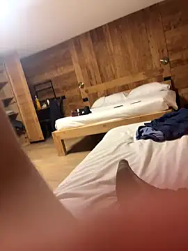 Lecatore80's cam snapshot