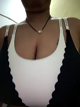 aarti03fb's cam snapshot