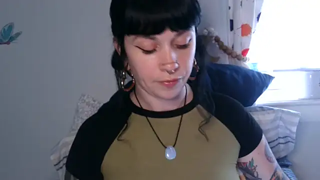 Marcelinegoddess live sex cam