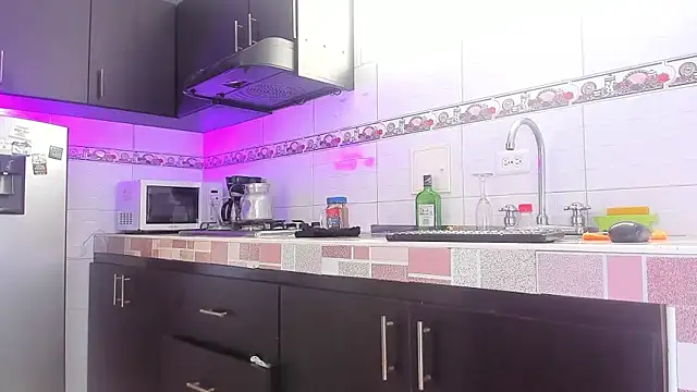 Emma-evans's cam snapshot