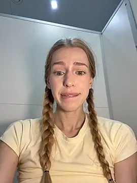 kira_mia live sex cam