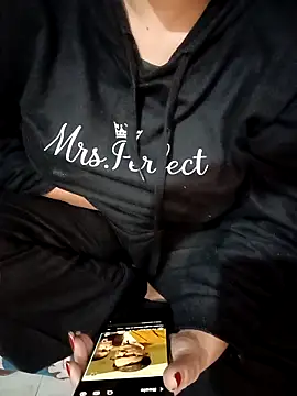 Mannat-222's cam snapshot