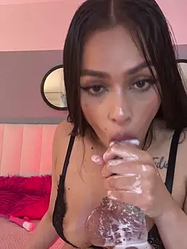 Mila_Hank_'s cam snapshot