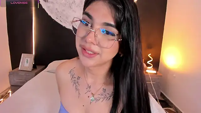 RoseCassie live sex cam