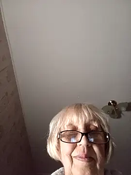 Anatolia5961's cam snapshot