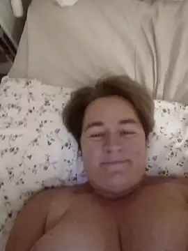 Milf-Love-fist99's cam snapshot