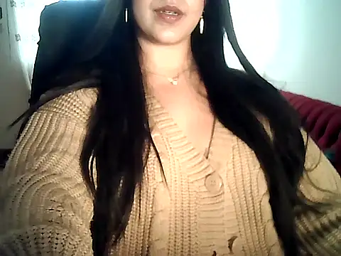 FallsForHerSmile's cam snapshot