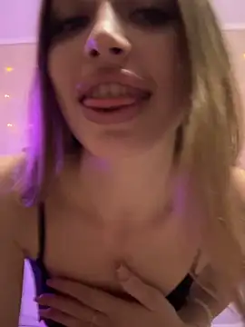 Elizabeth_Tay live sex cam