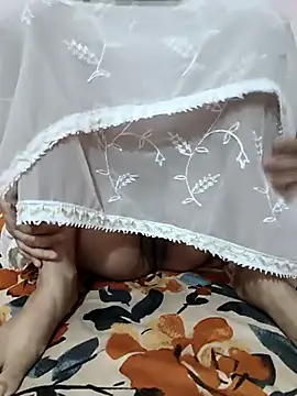 SpicyQueenX69's cam snapshot