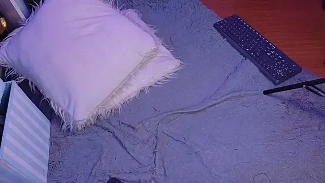 EmilyMiller_ live sex cam