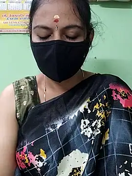 Queen-Neha live sex cam