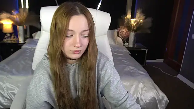 FoxyMayy live sex cam