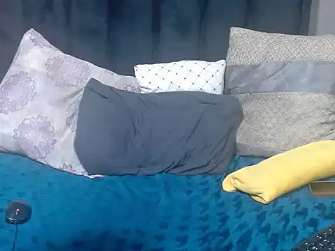 Peachesx25 live sex cam