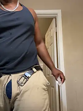 KeYBuMp323's cam snapshot