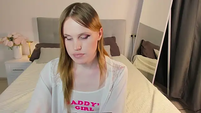 EffieMinki live sex cam