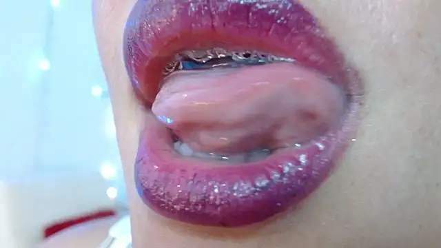 miss_evoleth2 live sex cam