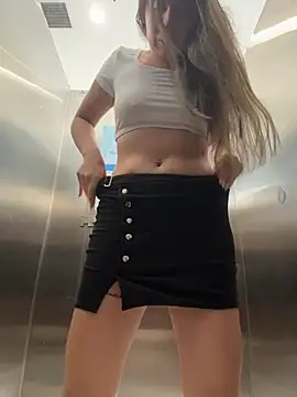 sarah_honey__ live sex cam