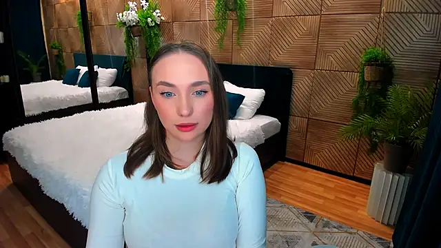 TrueReincarnation live sex cam